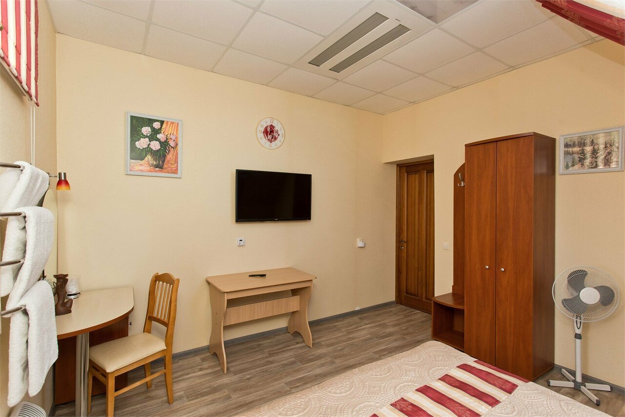 Гостиница Три клена Великий Новгород