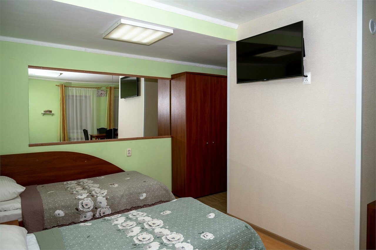 Гостиница Три клена Великий Новгород