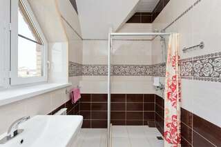 Гостиница Три клена Великий Новгород Двухместный номер с 2 двуспальными кроватями-4