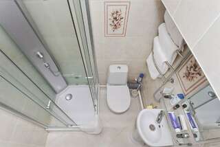 Гостиница Три клена Великий Новгород Стандартный номер-студия-6